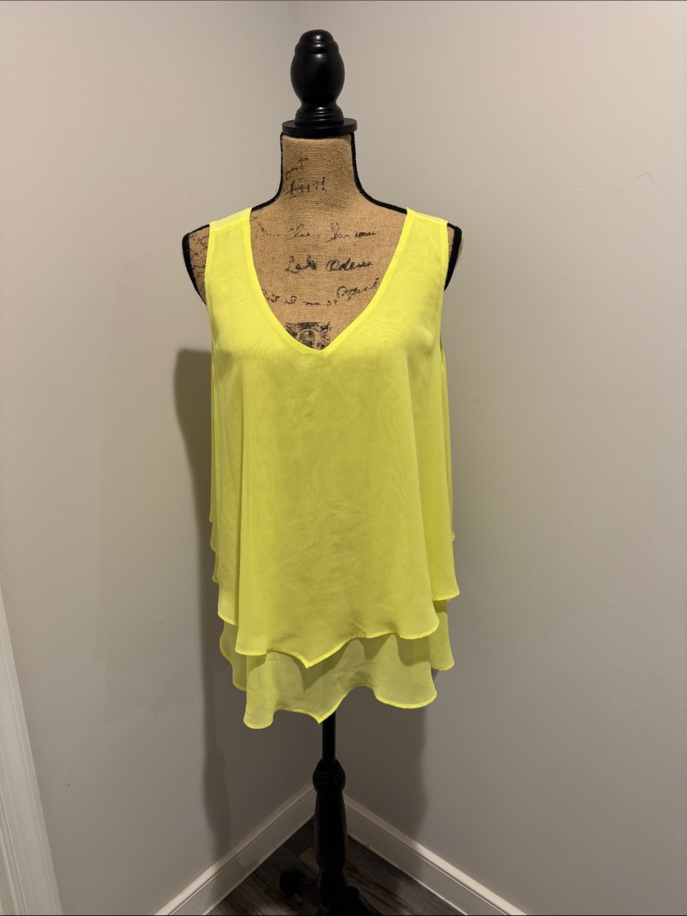 Torrid Women's Layered V-Neck Sleeveless Top - Neon Yellow